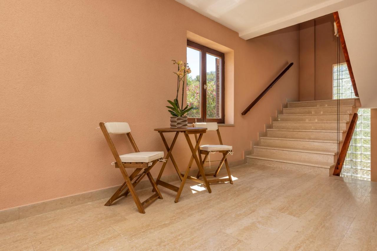 Providenca Accommodation Mali Losinj Bagian luar foto