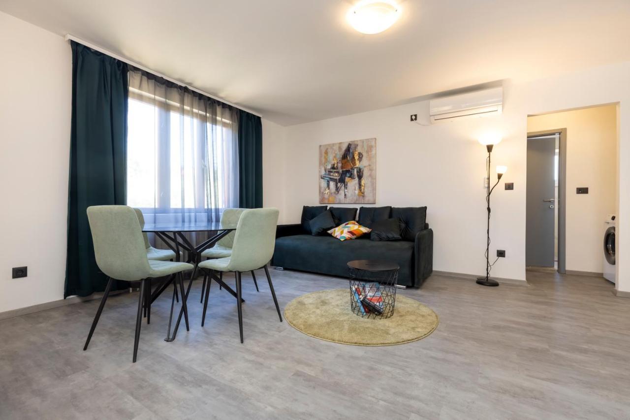 Providenca Accommodation Mali Losinj Bagian luar foto
