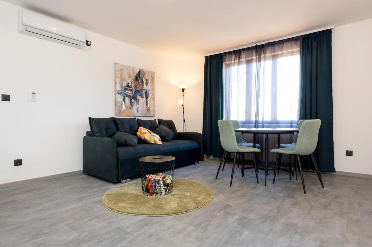 Providenca Accommodation Mali Losinj Ruang foto