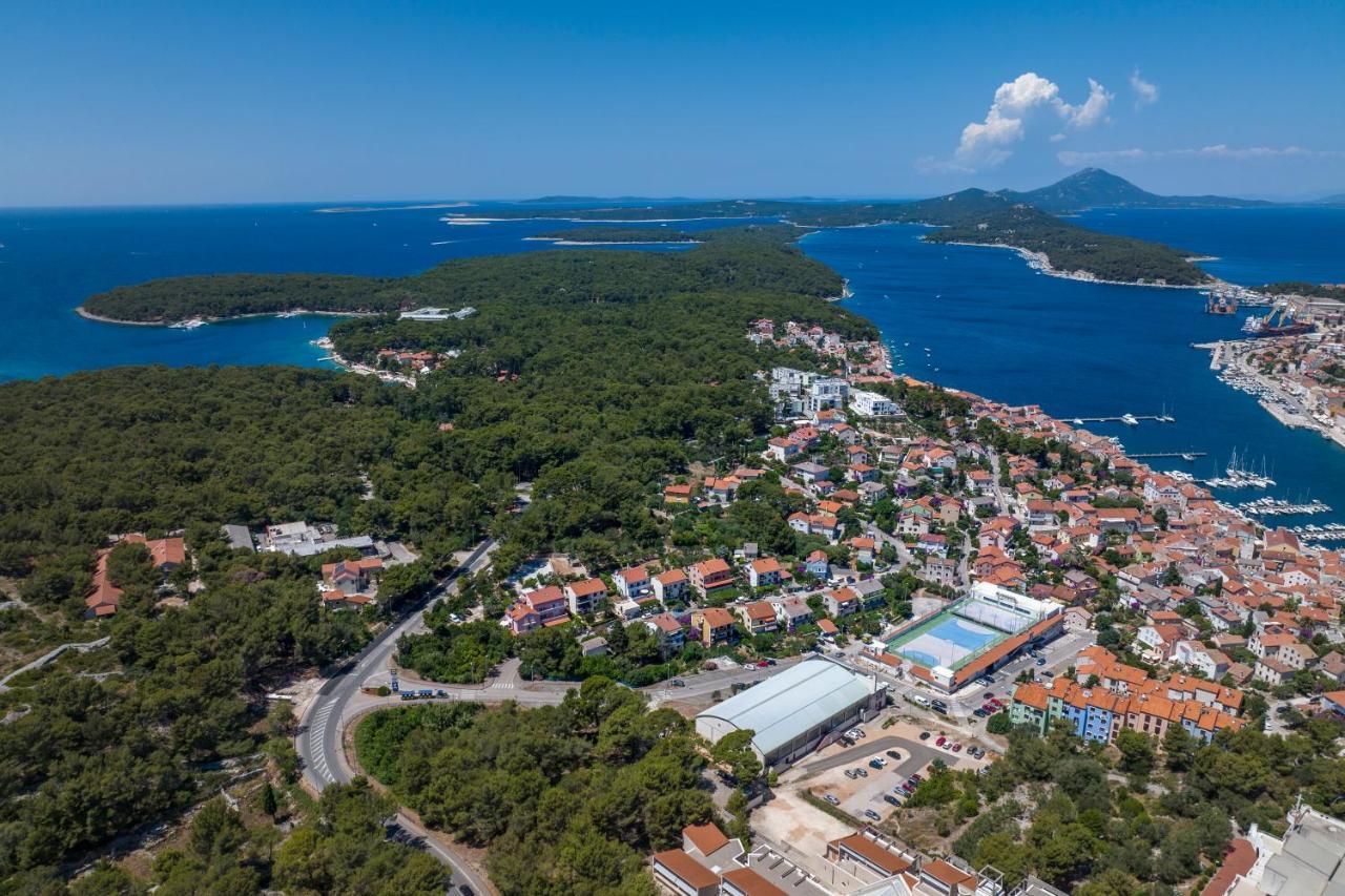 Providenca Accommodation Mali Losinj Bagian luar foto