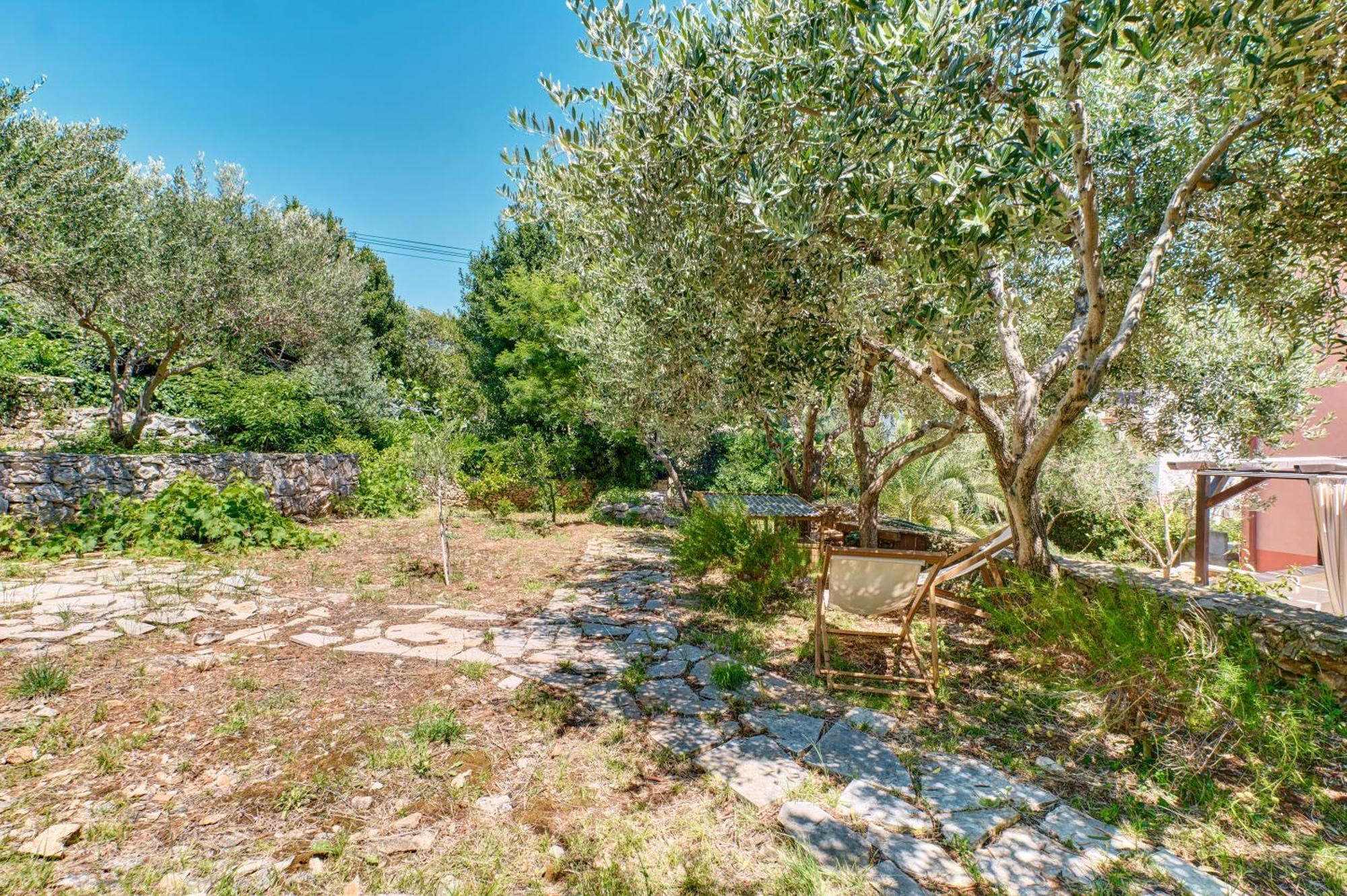 Providenca Accommodation Mali Losinj Bagian luar foto