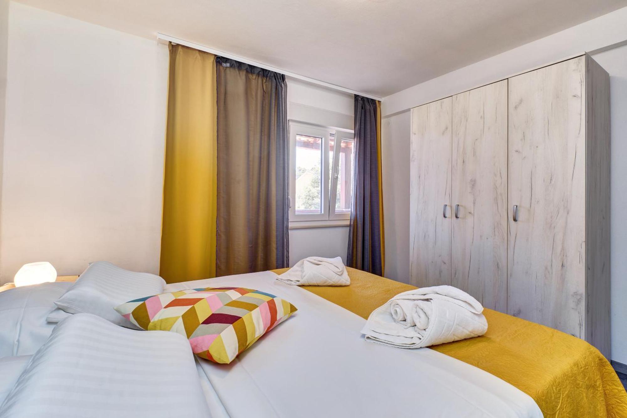 Providenca Accommodation Mali Losinj Bagian luar foto